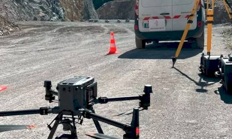 Relevés aéroportés par drone Relevés aéroportés par drone